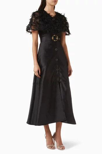 فستان بحزام مزين بالريش