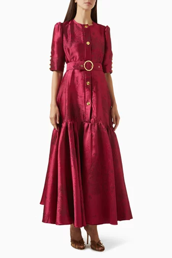 فستان بطبقات متعددة وحزام