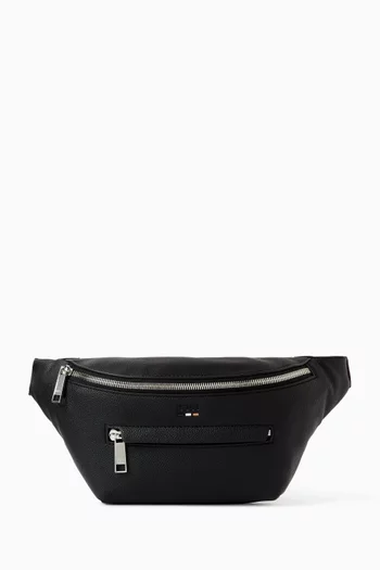 Ray Belt Bag in Grained Faux Leather