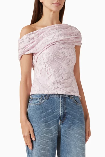 بلوزة بدرابيه وتطريزات بأحجار الراين دانتيل