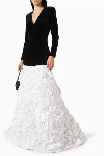 فستان بتنورة بكشكش مخمل