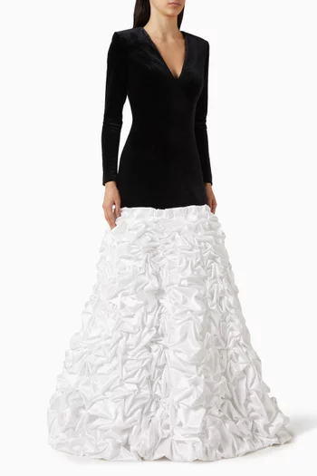 فستان بتنورة بكشكش مخمل