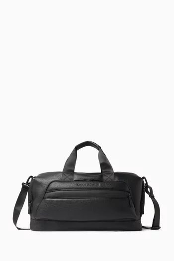 حقيبة دفل بحلية بشعار الماركة