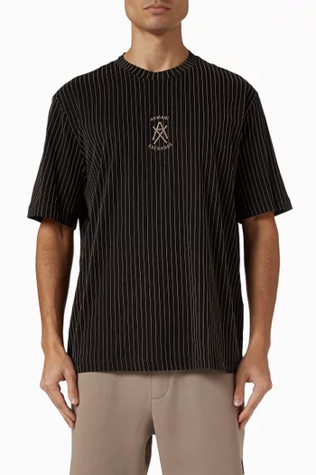 تي شيرت مزين بشعار الماركة قطن