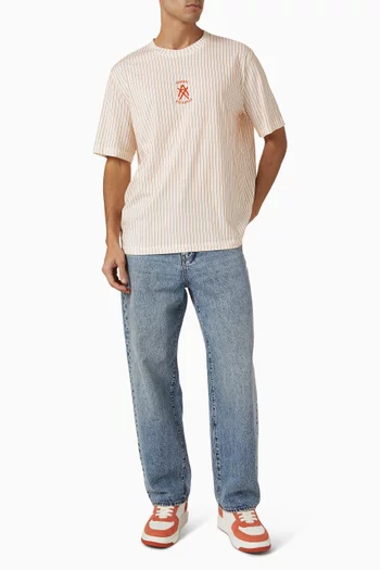 تي شيرت مزين بشعار الماركة قطن