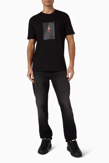 تي شيرت بشعار AX قطن