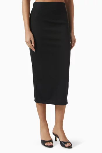 تنورة بشعار AX