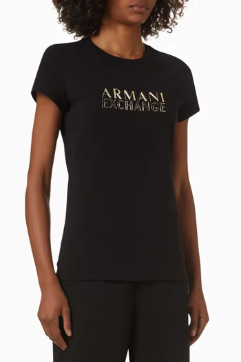 تي شيرت بقصة ضيقة بشعار AX