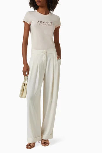 تي شيرت بقصة ضيقة بشعار AX