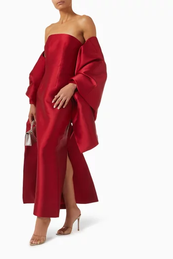 فستان ريني بشال وحافة فوق الكاحل