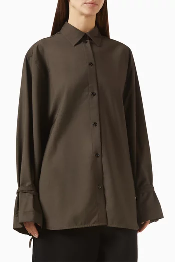 قميص بأربطة على الأساور صوف