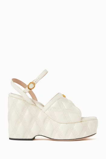 صندل كويلتي بكعب ويدج جلد نابا مبطّن