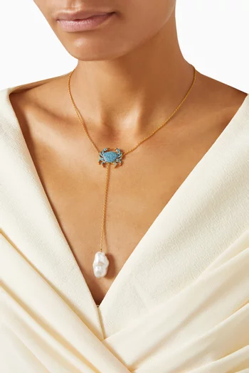 قلادة طويلة بتصميم حرف Y ودلاية سلطعون مزينة باللؤلؤ برونز مطلي ذهب عيار 24