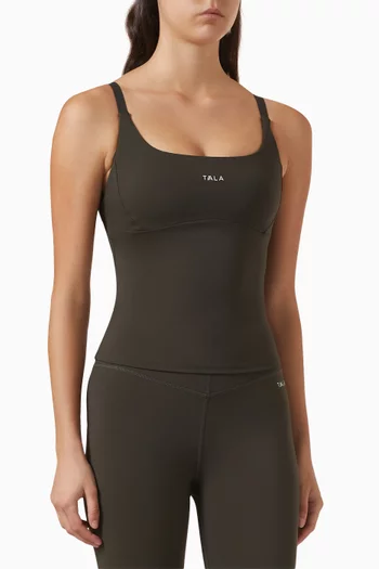 فيست بفتحة رقبة مستديرة قماش سكينلوكس