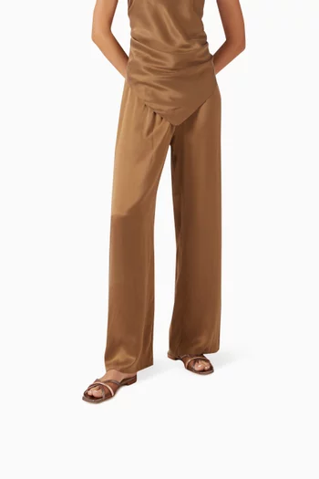 حذاء مفتوح بيرلا بكعب مسطح قماش شبكي وجلد نابا لامع