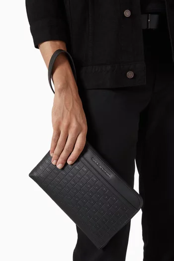 حافظة عصرية بشعار الماركة جلد صديق للبيئة