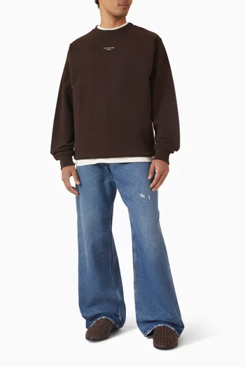 سويت شيرت بشعار الماركة الكلاسيكي