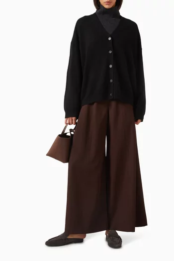 تي شيرت كشمير بفتحة رقبة V 