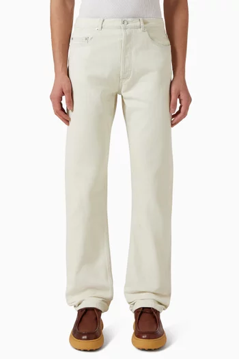 Standard Jeans in Denim