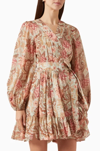 فستان داي لايت قصير بتصميم ملفوف وكشكش قطن