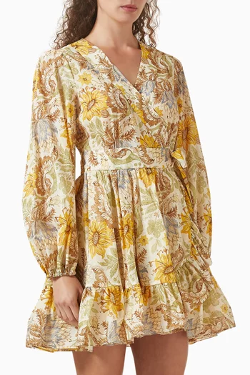 فستان داي لايت قصير بتصميم ملفوف وكشكش قطن