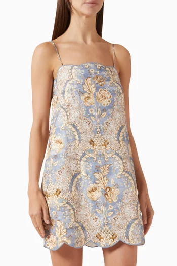 فستان داي لايت قصير بحواف صدفية الشكل