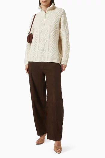 سترة منسوجة بغرزة الضفيرة