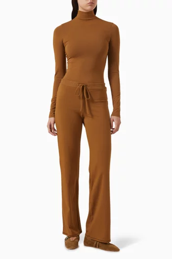 بلوزة بياقة عالية قطن جيرسيه