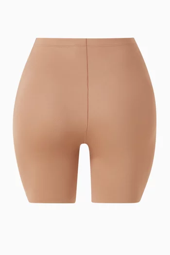 شورت بحشوة لتحسين شكل الأرداف والجسم