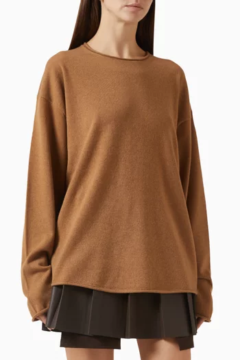 سترة بفتحة رقبة مستديرة وقصة فضفاضة كشمير