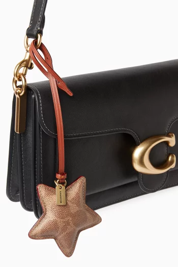 حلية حقيبة بتصميم نجمة منفوخة قنب بشعار الماركة