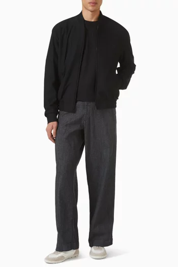 تي شيرت مطرز بشعار الماركة بحجم صغير قماش شبكي