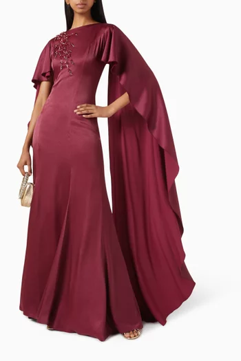 فستان بكاب وتطريزات كريب