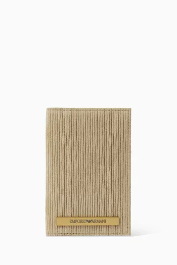 Embossed Vertical Cardholder in Suede