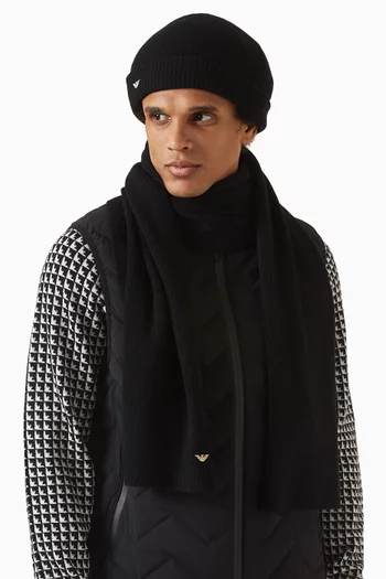 طقم وشاح وقبعة بيني