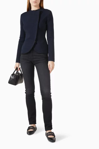 جاكيت بتصميم متداخل وفتحة رقبة بدون ياقة