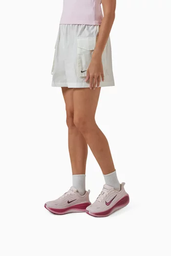 Vomero Plus Sneakers