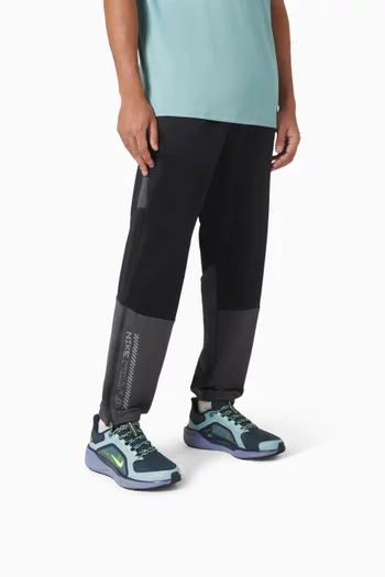 سنيكرز آير زوم بيجاسوس 41 قماش جور-تيكس