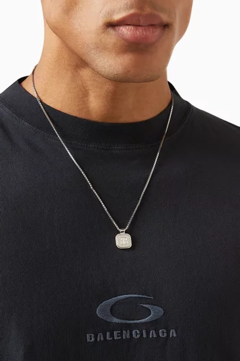 قلادة نانو طويلة بدلاية مربعة نحاس