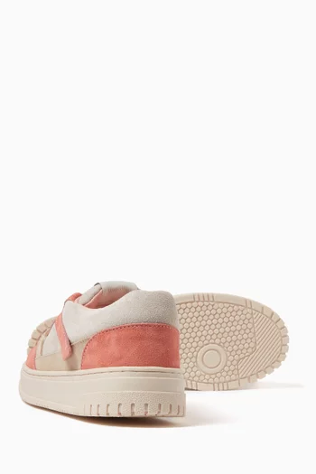 حذاء سنيكرز برباط شمواه