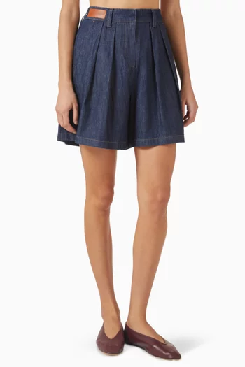 Pleated Shorts in Denim