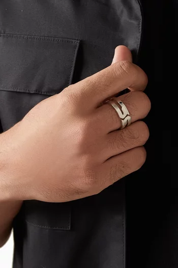 خاتم بتصميم حرف "الحاء" فضة إسترلينية