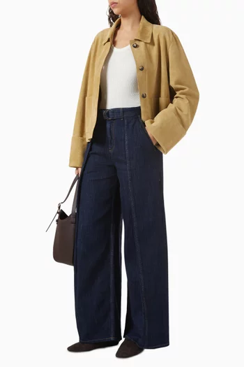 بنطال جينز بقصة ساق واسعة وحزام دينم