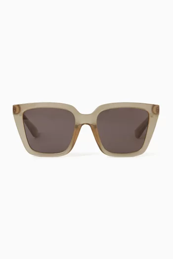 Cat-eye Sunglasses in Acetate