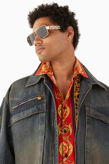 نظارة شمسية بإطار مستطيل