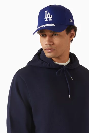 كاب إسنشال بتصميم 9FORTY وشعار لوس أنجلوس دودجرز