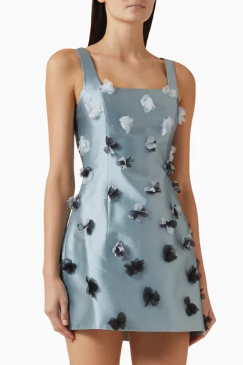 فستان فانتازيا قصير مزين بزهور بارزة حرير تفتا