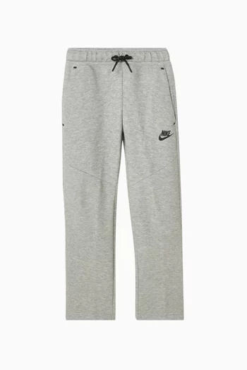 NSW Tech Sweatpants in Fleece