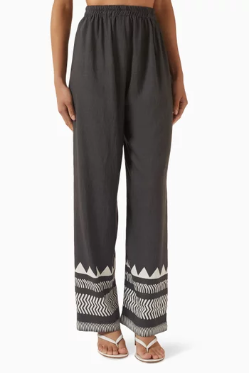 بنطال ميتريك بقصة ساق واسعة