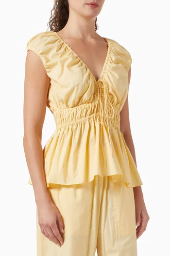 بلوزة هيدا بحافة على شكل جرس